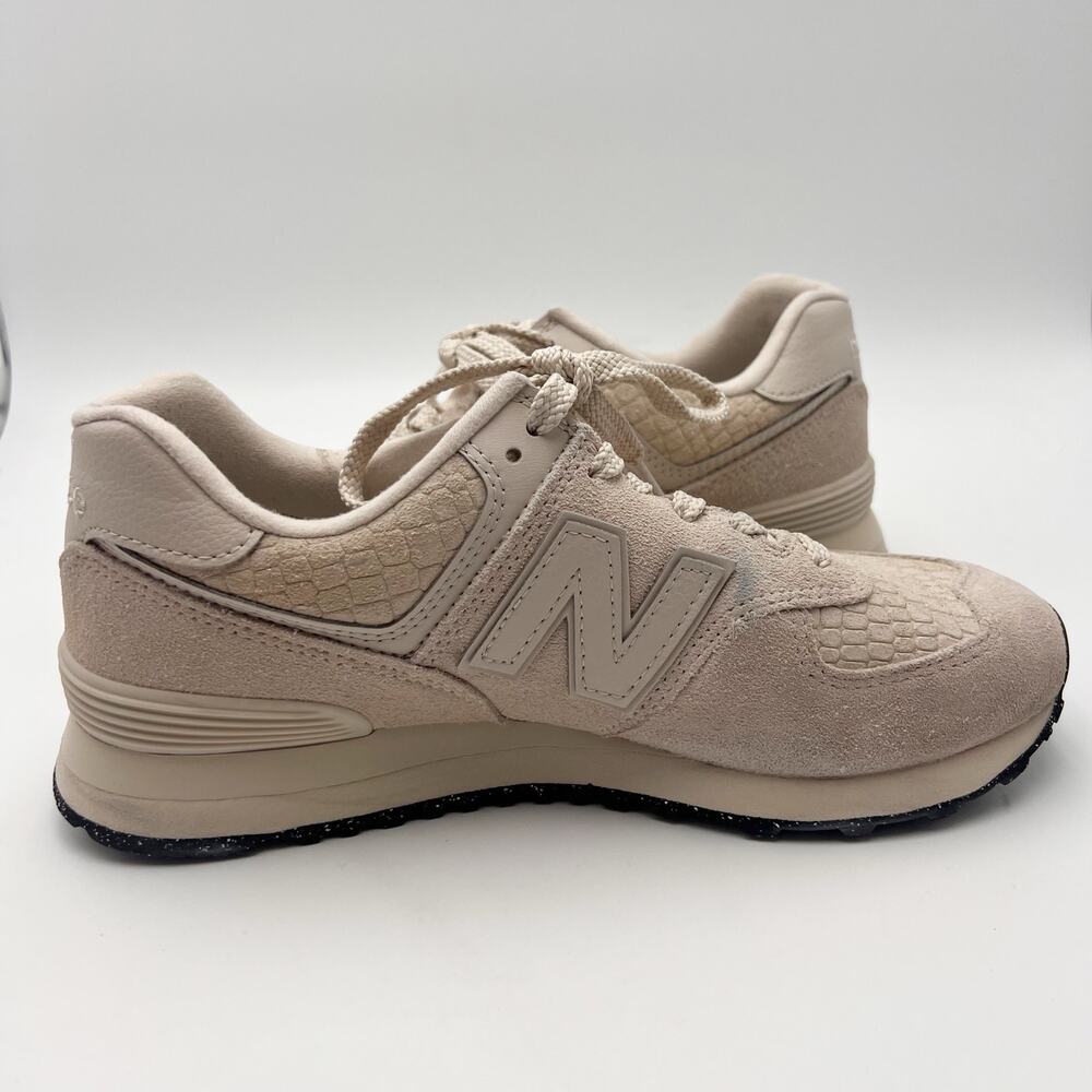 New Balance Womens Classics 574 Casual Sneakers Size 8.5 EU 40 Bone Athletic EUC - Picture 2 of 12